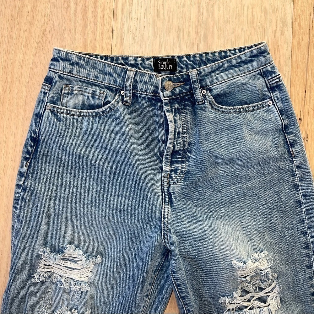 Simple Society Distressed High Rise Jeans Size 27 - Picture 4 of 5